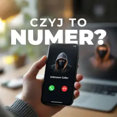 Dłoń trzyma smartfon z ekranem pokazującym "Unknown Caller" i sylwetkę w kapturze. Napis "Czyj to numer?" sugeruje nieznane połączenie.