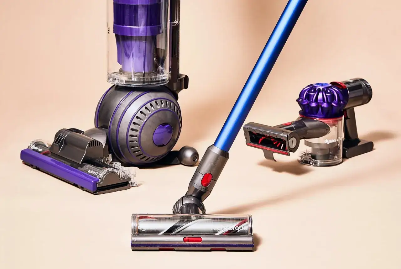 Trzy odkurzacze Dyson: Ball Animal 2, V7 i model z końcówką High Torque. Który dyson wybrać?