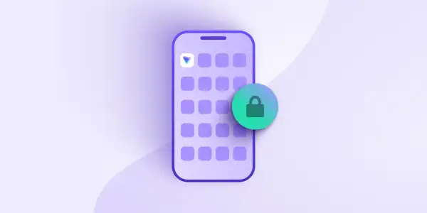 Telefon z ikoną kłódki symbolizującą bezpieczeństwo, idealny do ochrony danych na Androidzie.